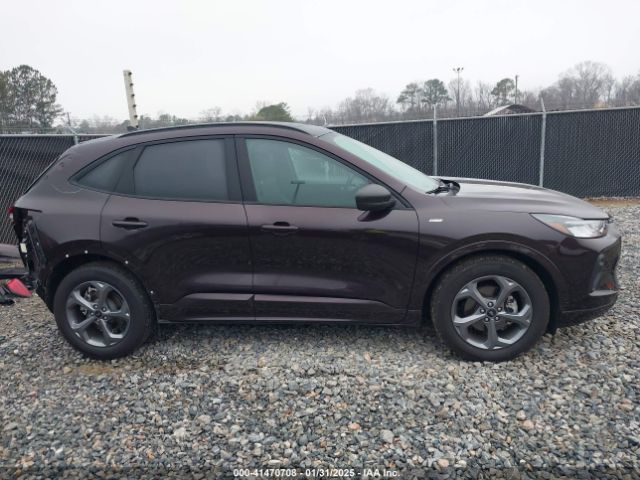 1FMCU0MN7PUA38346 Ford Escape St-line