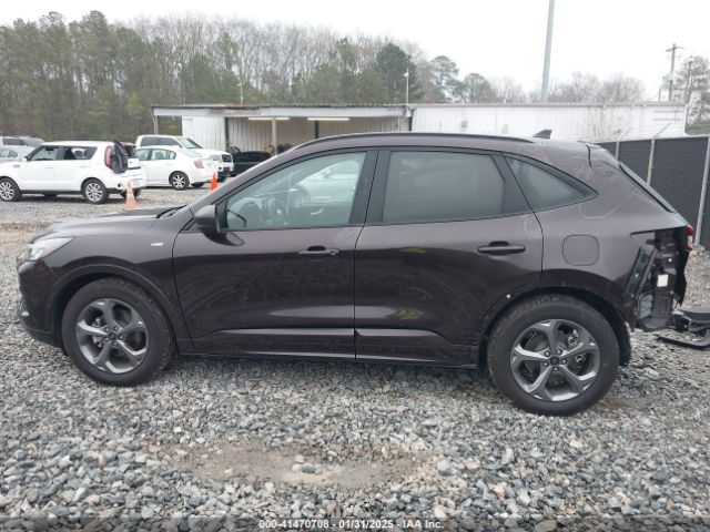 1FMCU0MN7PUA38346 Ford Escape St-line