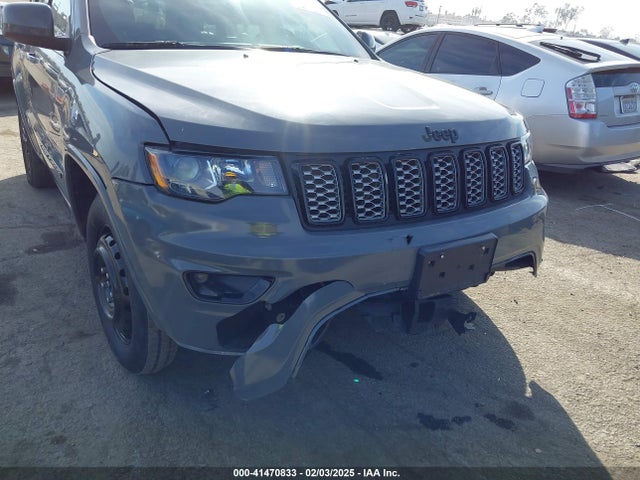1C4RJEAG8NC154491 Jeep Grand Cherokee Wk Laredo X 4x2