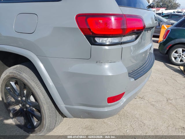 1C4RJEAG8NC154491 Jeep Grand Cherokee Wk Laredo X 4x2