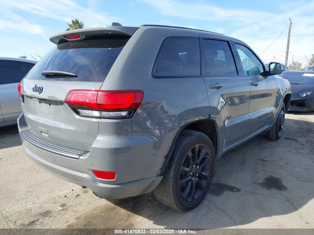 1C4RJEAG8NC154491 Jeep Grand Cherokee Wk Laredo X 4x2