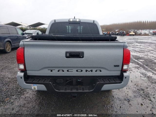 3TMCZ5AN6KM235786 Toyota Tacoma Trd Off Road