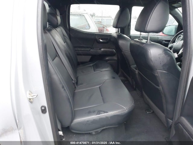 3TMCZ5AN6KM235786 Toyota Tacoma Trd Off Road