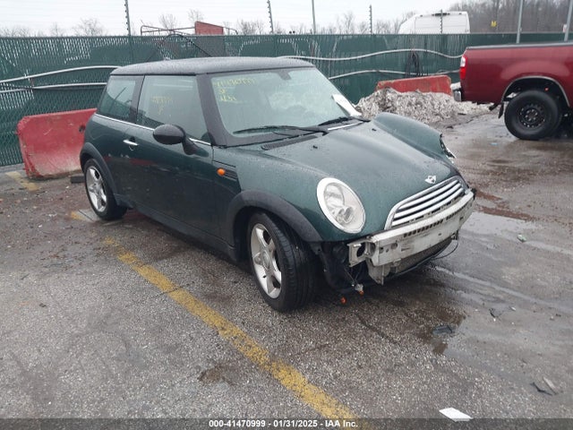 2006 MINI COOPER WMWRC33556TK70238 Photo 0