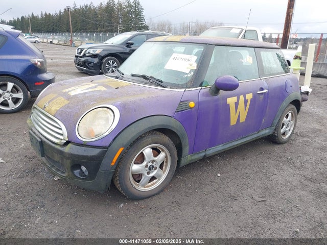 2009 MINI COOPER WMWMF335X9TU72854 Photo 1