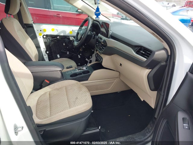 1FMCU9G67LUB21293 Ford ESCAPE SE