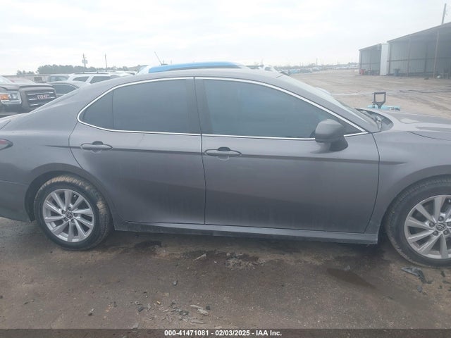 4T1C11AK3MU447531 Toyota CAMRY LE