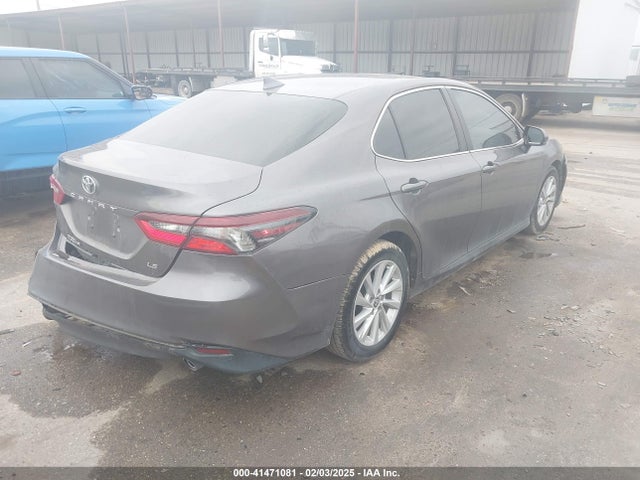 4T1C11AK3MU447531 Toyota CAMRY LE