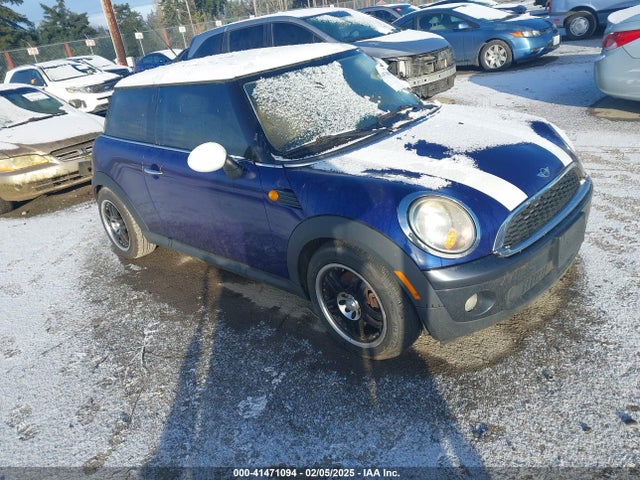 2007 MINI COOPER WMWMF33587TL77089 Photo 0