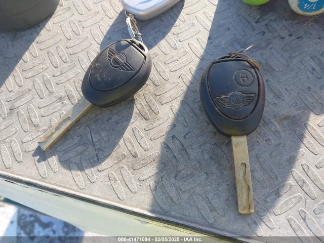 2007 MINI COOPER WMWMF33587TL77089 Photo 10