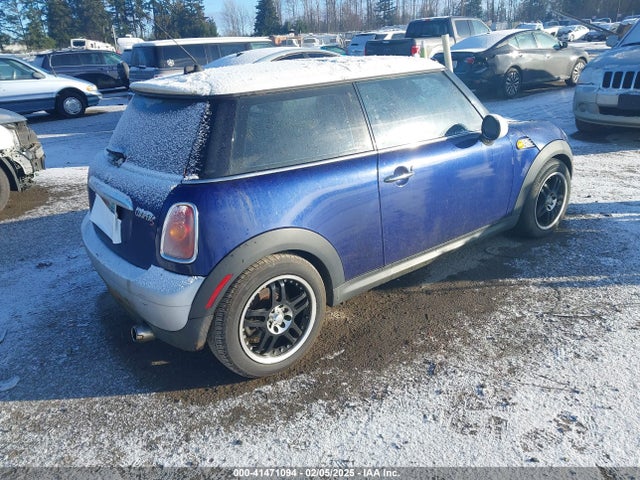 2007 MINI COOPER WMWMF33587TL77089 Photo 3