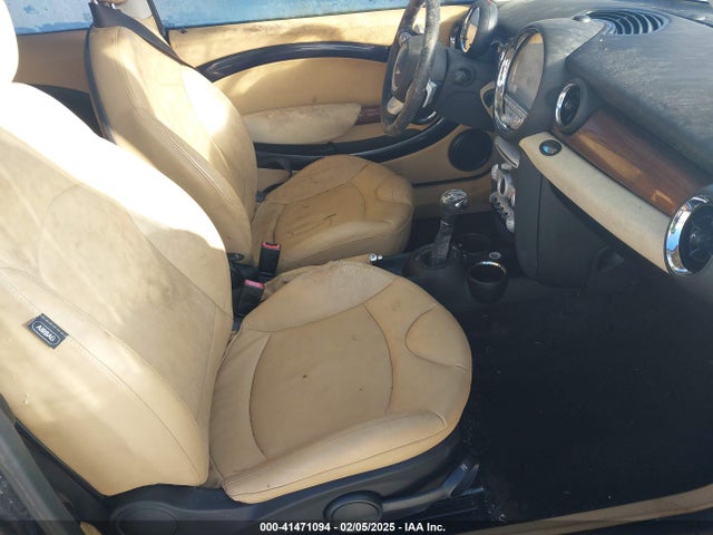 2007 MINI COOPER WMWMF33587TL77089 Photo 4