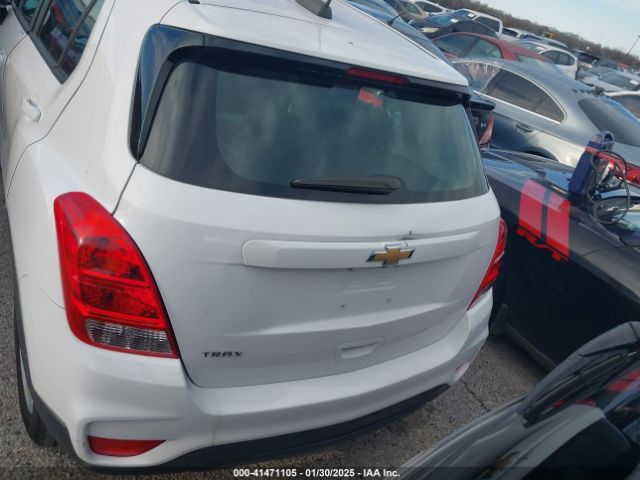 3GNCJKSB8LL230341 Chevrolet Trax Fwd Ls