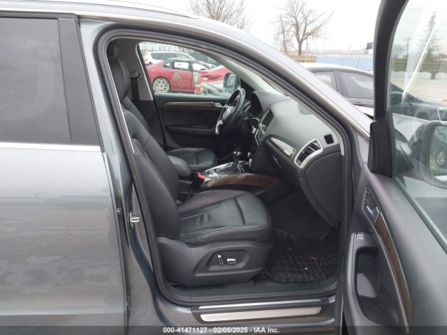WA1LFAFP5EA054010 Audi Q5 2.0t Premium