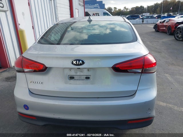 KIA FORTE LX 2017 3KPFL4A73HE099517 Image 15