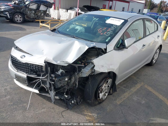 KIA FORTE LX 2017 3KPFL4A73HE099517 Image 2