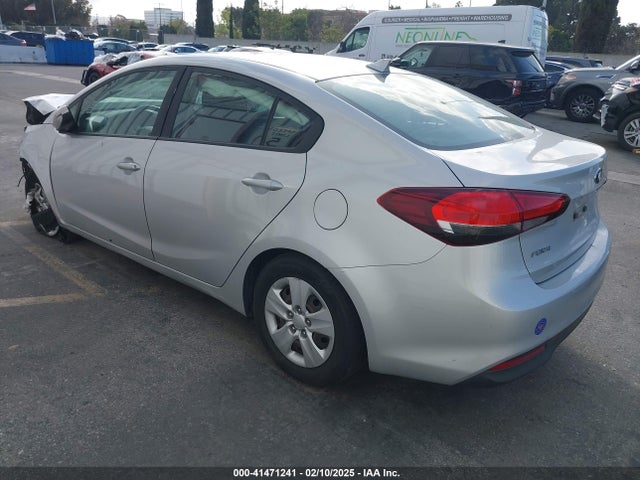 KIA FORTE LX 2017 3KPFL4A73HE099517 Image 3