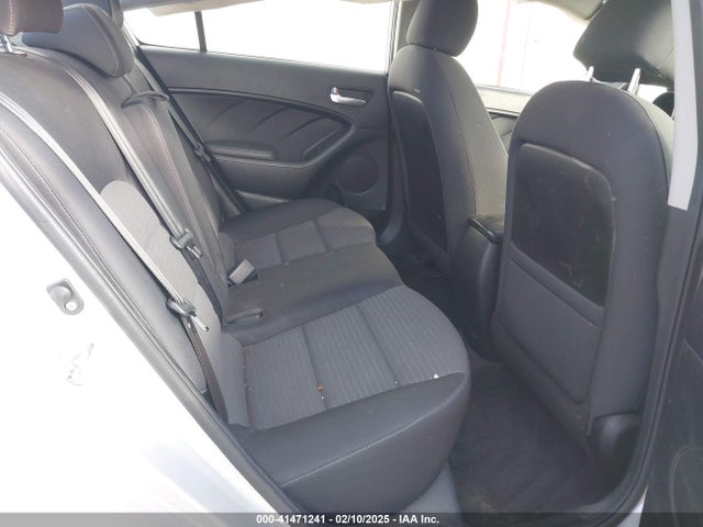 KIA FORTE LX 2017 3KPFL4A73HE099517 Image 8
