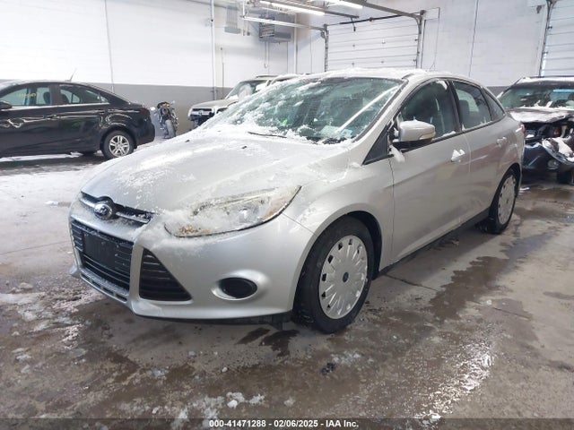 Ford FOCUS SE 2014 1FADP3F24EL188993 Image 2