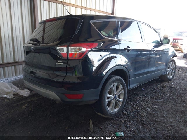 1FMCU0GD8HUA60280 Ford ESCAPE SE