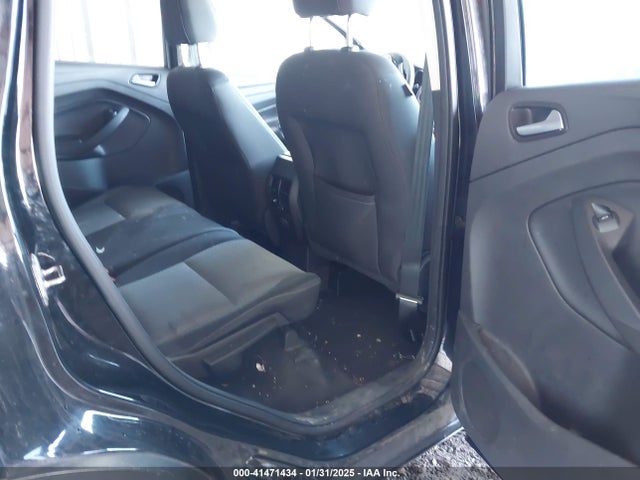 1FMCU0GD8HUA60280 Ford ESCAPE SE