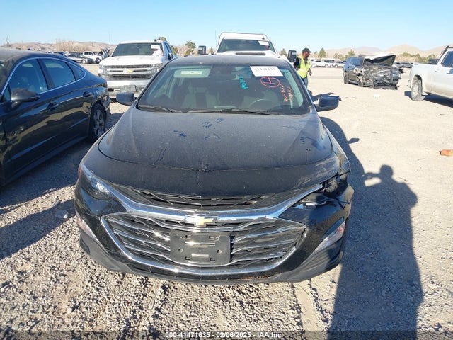 1G1ZD5ST7PF170842 Chevrolet Malibu Fwd 1lt