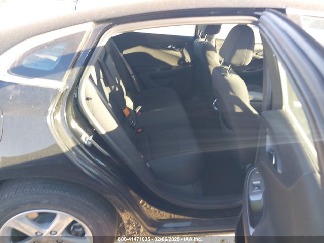 1G1ZD5ST7PF170842 Chevrolet Malibu Fwd 1lt