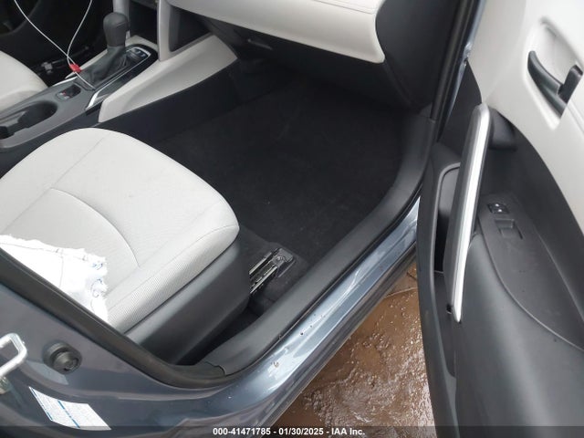 Toyota Corolla Cross L 2022 7MUAAABG3NV040858 Image 5