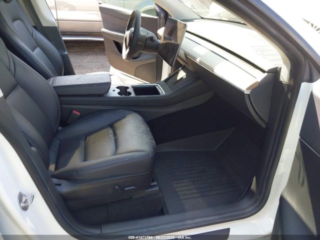 5YJYGDEE1MF259548 Tesla Model Y