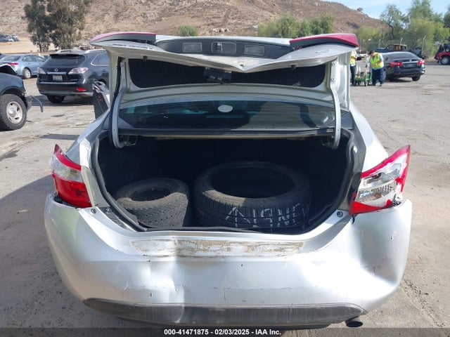 Toyota COROLLA LE 2015 5YFBURHEXFP249602 Image 17