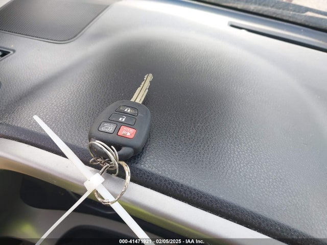 Toyota Rav4 Xle 2016 2T3WFREV8GW308220 Image 11