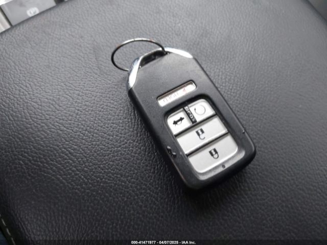 1HGCV1F98JA076055 Honda Accord Touring