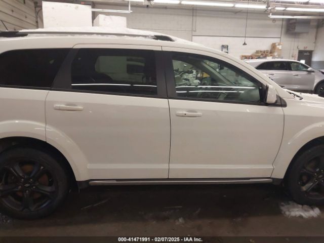3C4PDDGG9JT220268 Dodge Journey Crossroad Awd