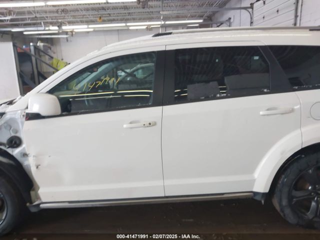 3C4PDDGG9JT220268 Dodge Journey Crossroad Awd