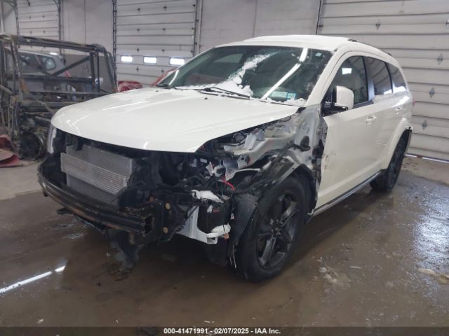 3C4PDDGG9JT220268 Dodge Journey Crossroad Awd