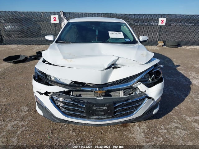 1G1ZB5ST1SF100607 Chevrolet Malibu Fwd Ls