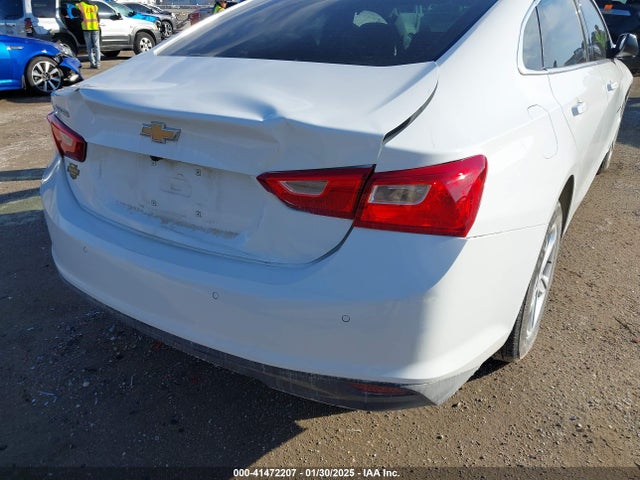 1G1ZB5ST1SF100607 Chevrolet Malibu Fwd Ls
