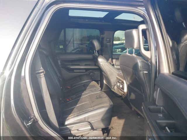 1FMJU1JT9KEA16156 Ford Expedition Xlt