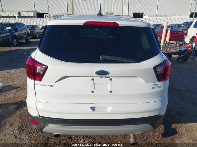 1FMCU0GDXKUA34142 Ford ESCAPE SE