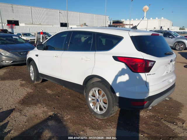 1FMCU0GDXKUA34142 Ford ESCAPE SE