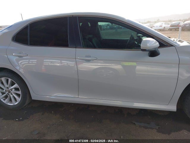 Toyota CAMRY LE 2022 4T1C11AK0NU068424 Image 14