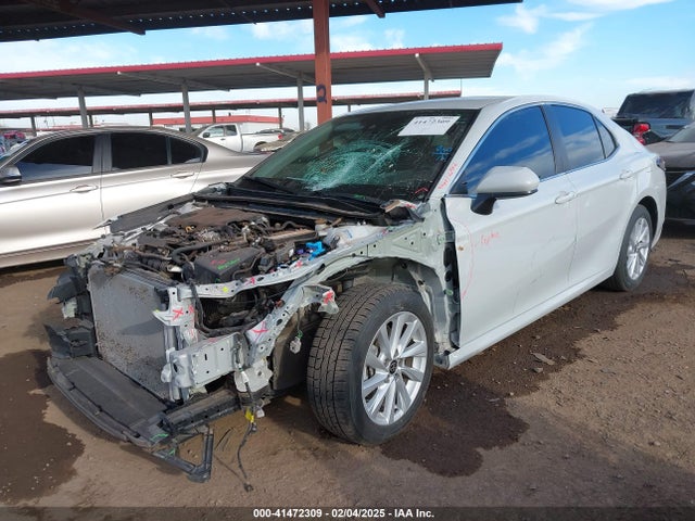 Toyota CAMRY LE 2022 4T1C11AK0NU068424 Image 2