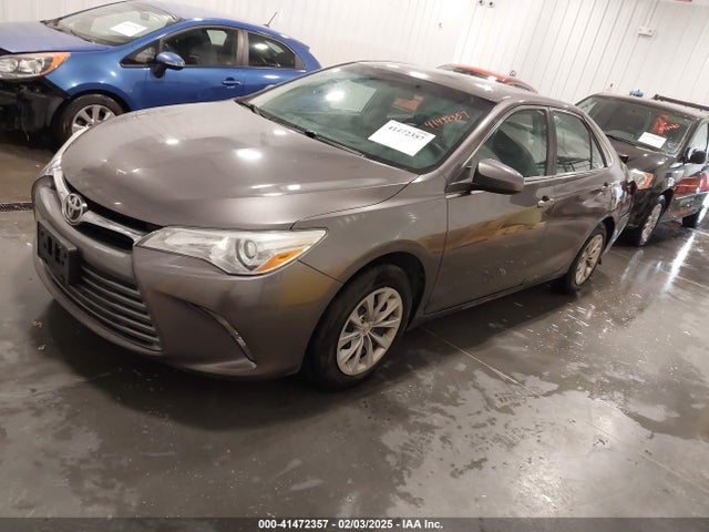 Toyota CAMRY LE 2015 4T4BF1FK7FR499906 Image 2