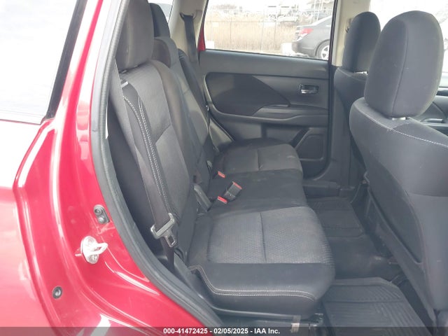 JA4AZ3A33KZ013421 Mitsubishi Outlander Es