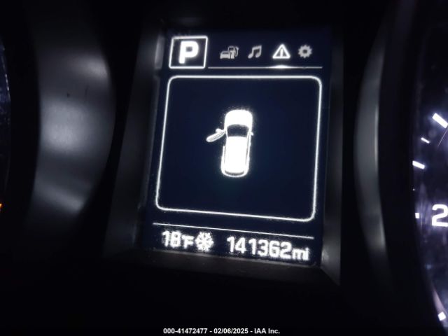 5NMZUDLB8HH015549 Hyundai Santa Fe Sport 2.4l