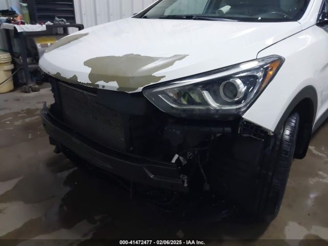 5NMZUDLB8HH015549 Hyundai Santa Fe Sport 2.4l