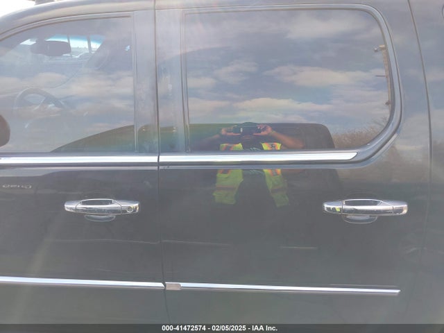 Продаж на аукціоні авто 2011 Cadillac Escalade Esv Luxury, vin: 1GYS3HEF8BR396005, номер лоту: 41472574
