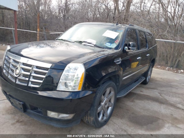2011 CADILLAC ESCALADE ESV 1GYS3HEF8BR396005 Photo 1
