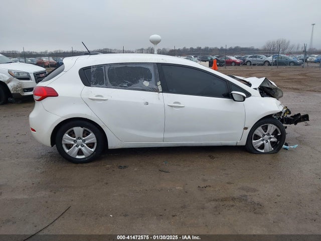 KIA Forte 5-door Lx 2016 KNAFK5A86G5572755 Image 13