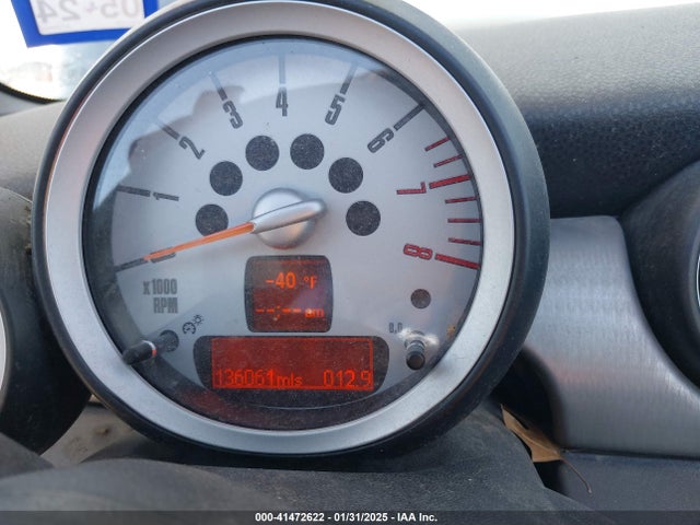 2010 MINI COOPER S WMWMS3C51ATZ85345 Photo 6